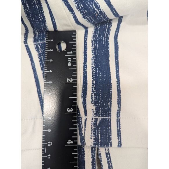 New York & Company Chino Shorts‎ Women Size 8 White Blue Vertical Stripe~Pockets - Picture 5 of 7